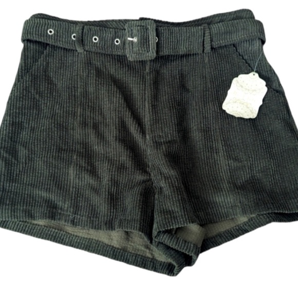 Altar'd State Pants - Altard State Shorts Medium Green Corduroy Olive Shorts with Belt 💚